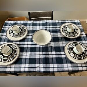 Kate Spade Lenox Parker Place China 20 Piece Set with Large Serving Bowl